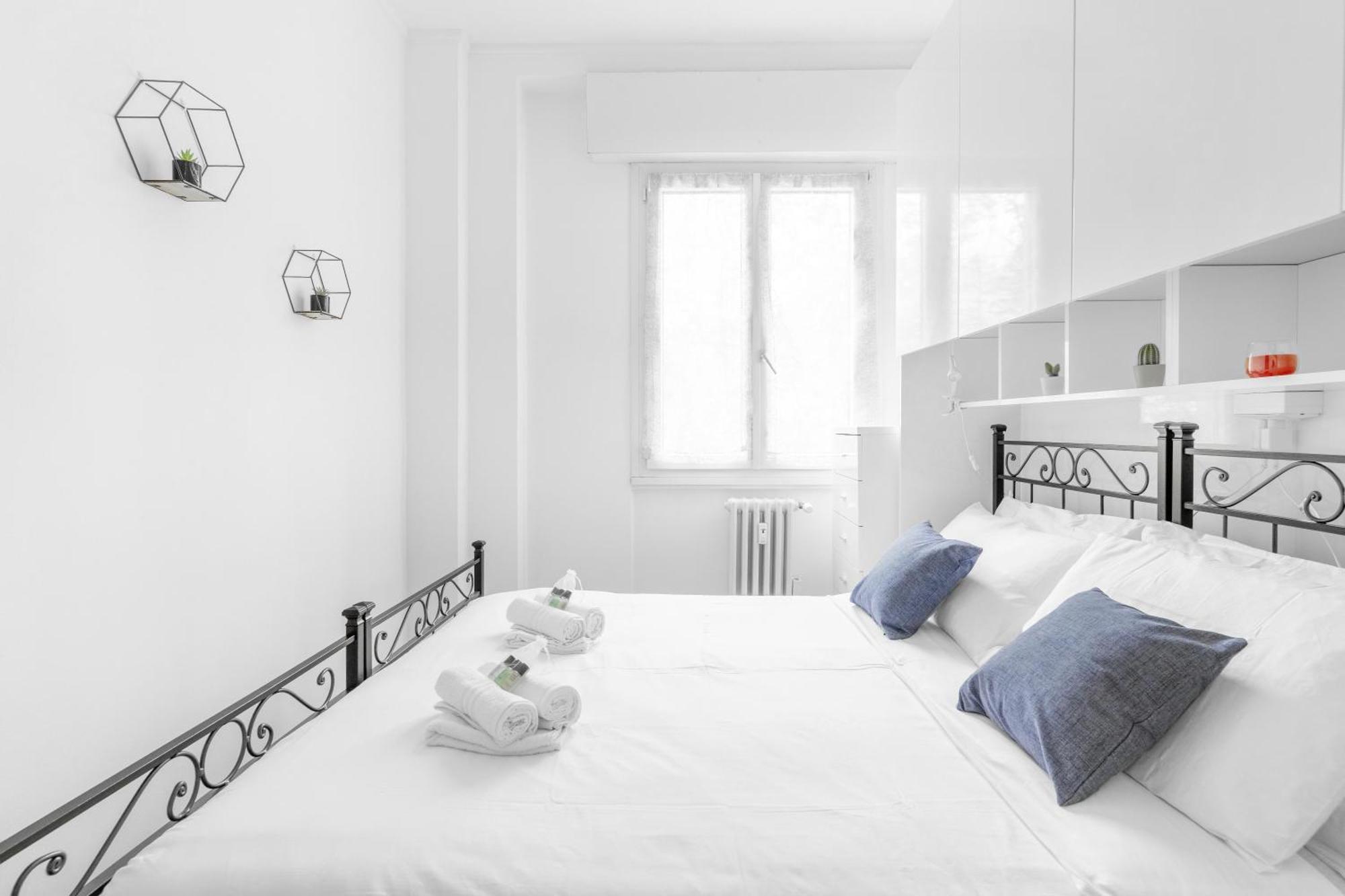 Apartment Luxury Dream - Duomo 10min Free Fast Wi-fi And Ac Train Station Porta Vittoria 290mt *